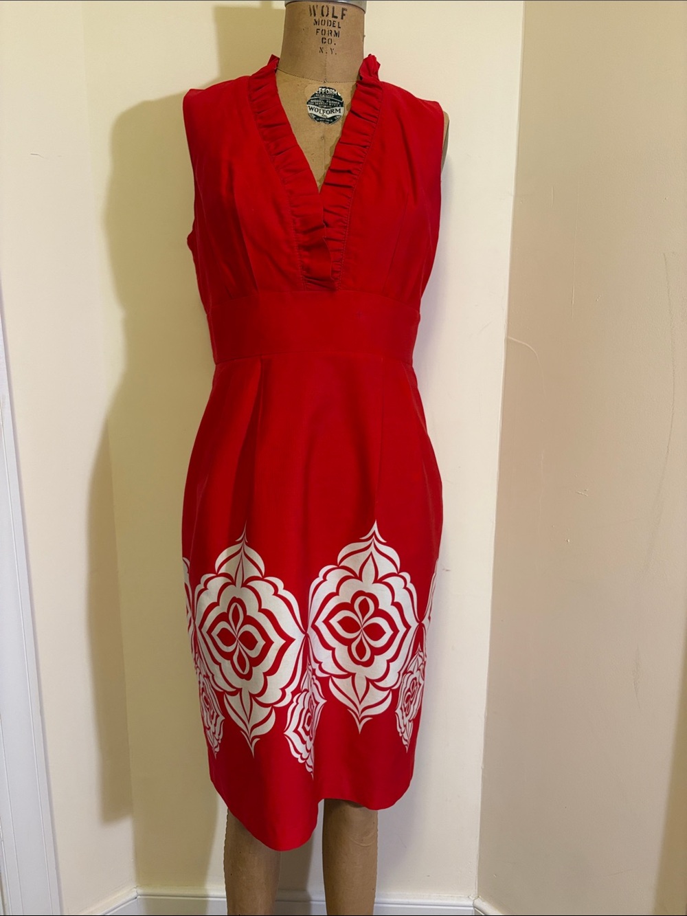 Sleeveless Red V-Neck Dress with White Floral Detail